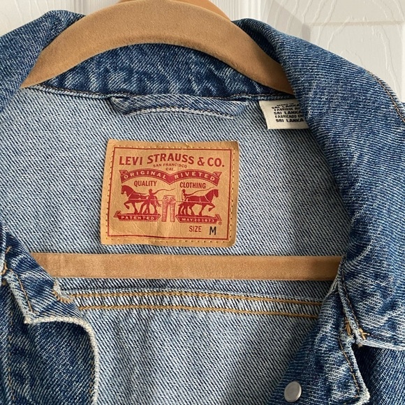 Vintage- Levi Strause Classic Jean Jacket - Picture 4 of 7